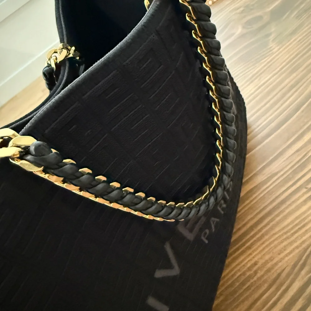 Givenchy Black G-Tote w/ Chain - Picture 4 of 11